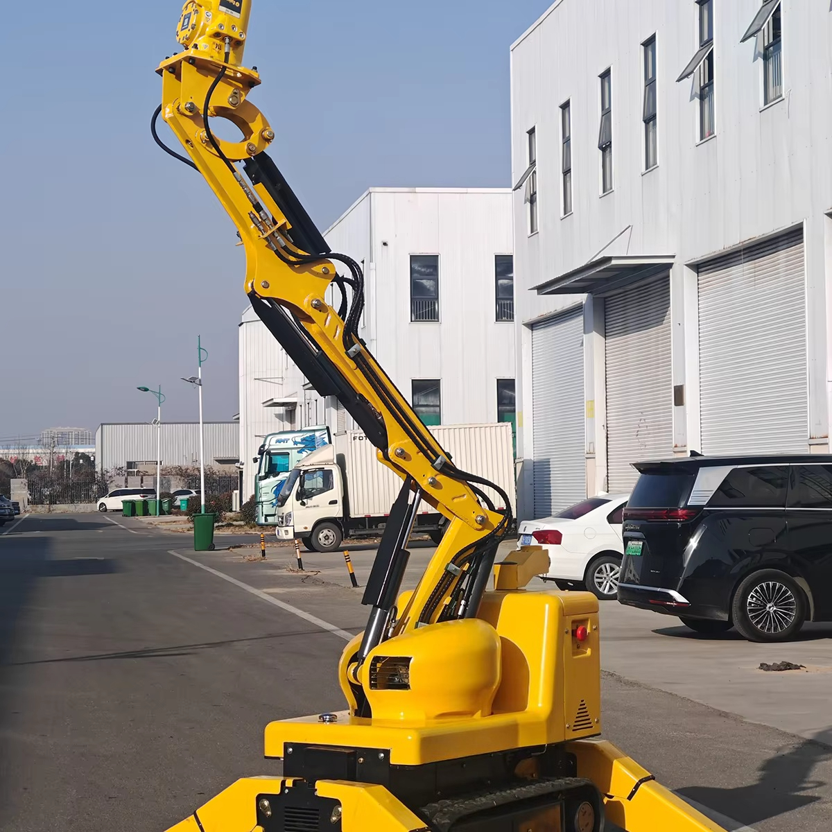 ミニショベルリモコン破砕機ハンマーシステム掘削清掃鉱山リモコン解体ロボット