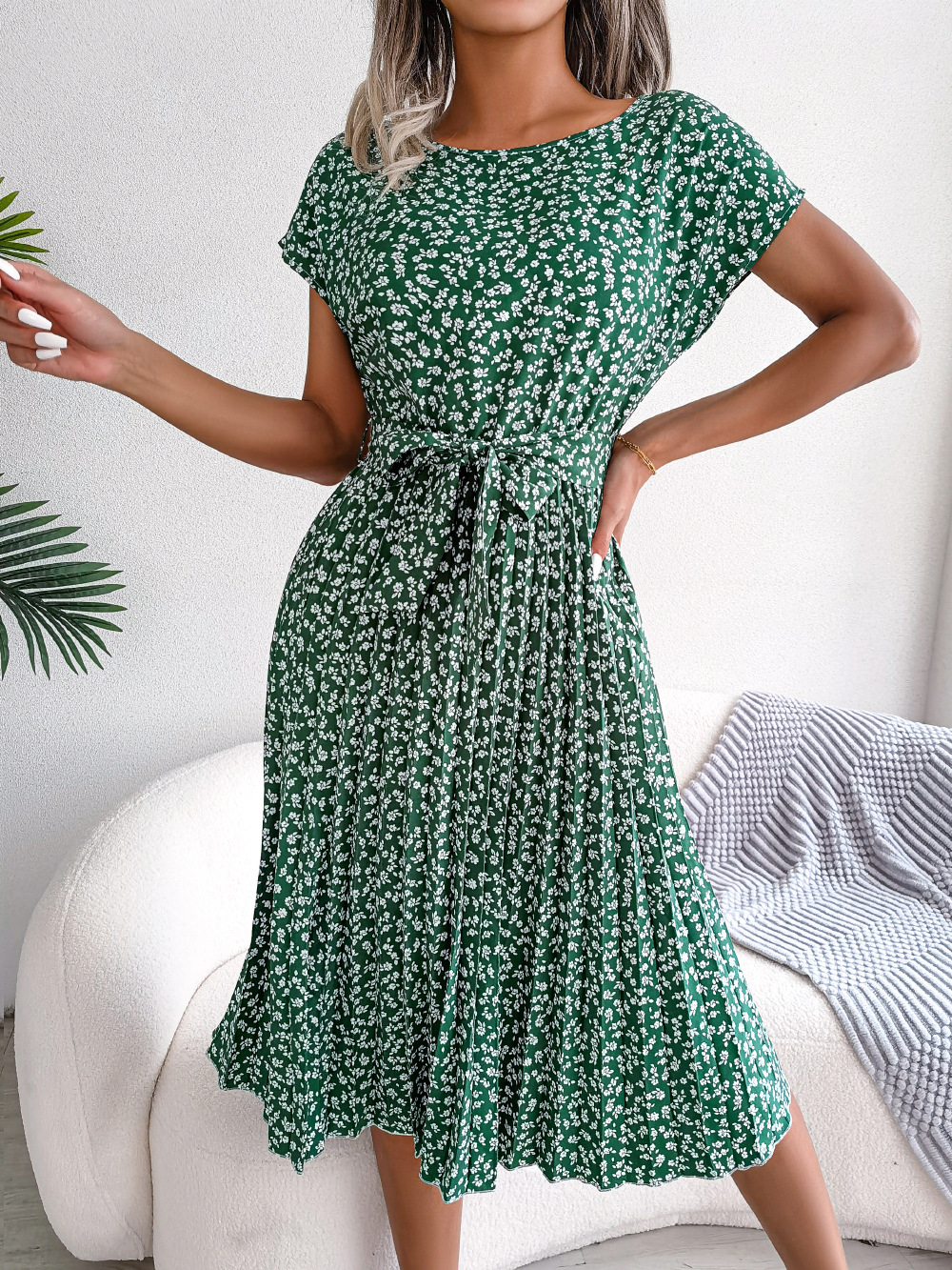 女性春夏半袖ハイウエストシックなドレスファッション花柄プリーツ A ラインロングドレス