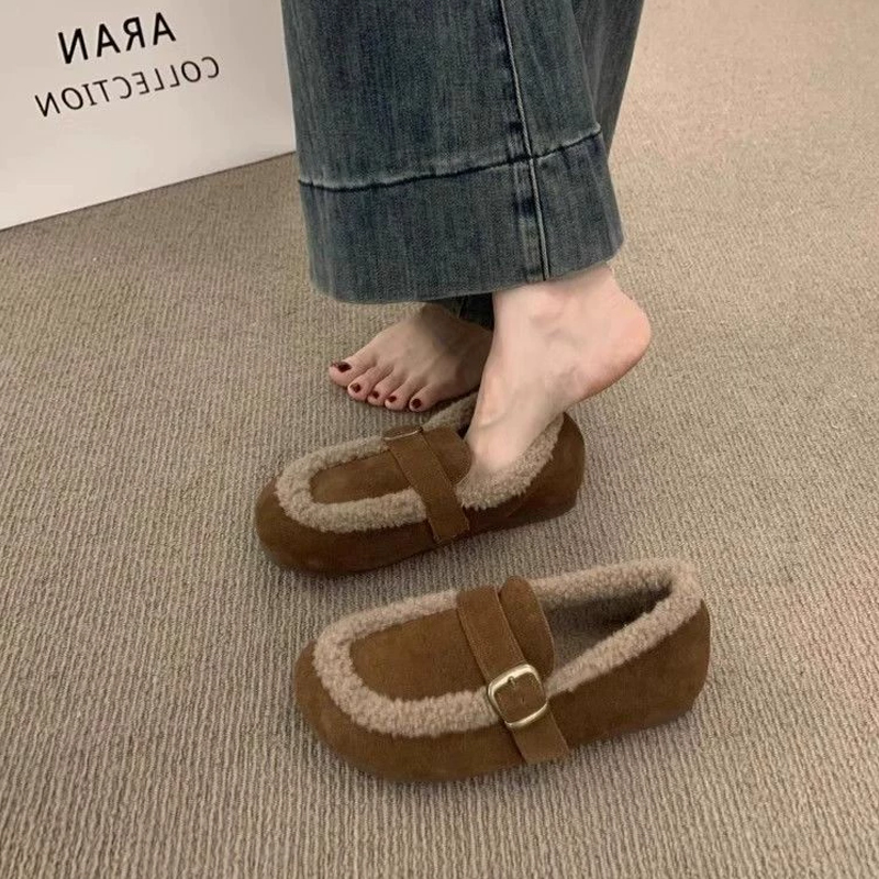 Smile New Autumn Winter Women's Suede Retro Fleece-Lined Loafers Warm Shoes Slip-on Soft Soled Ladies Shoes Women's Cotton Shoes