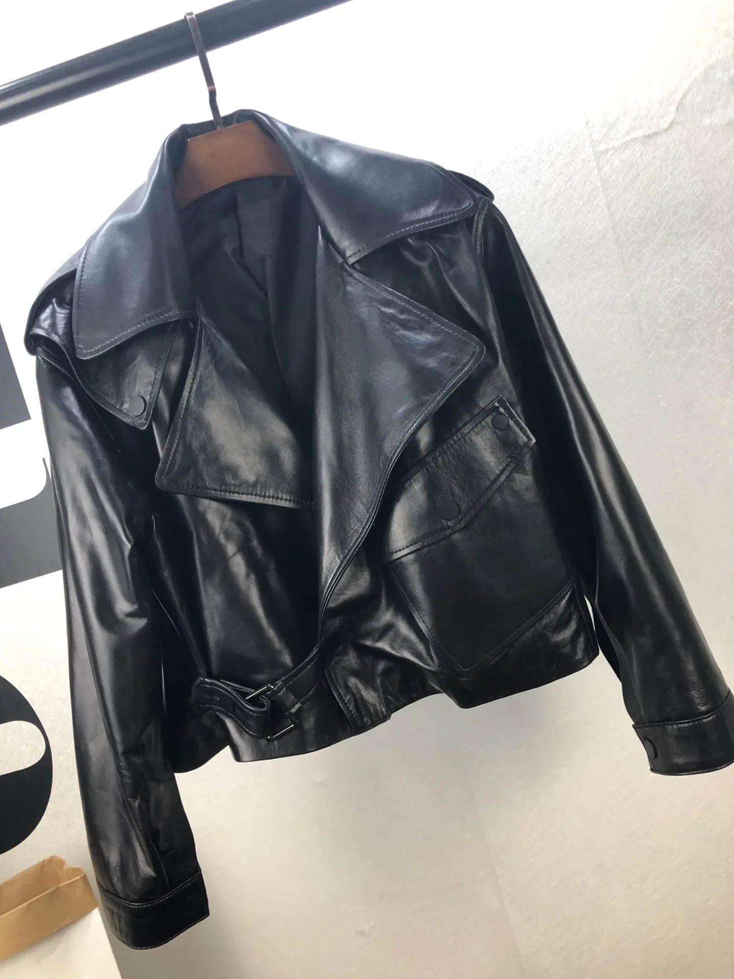 ファッション高品質本物のシープスキンレザーコート女性秋 2024 オートバイの女性のジャケットの女性の服 Ropa Zjt2504